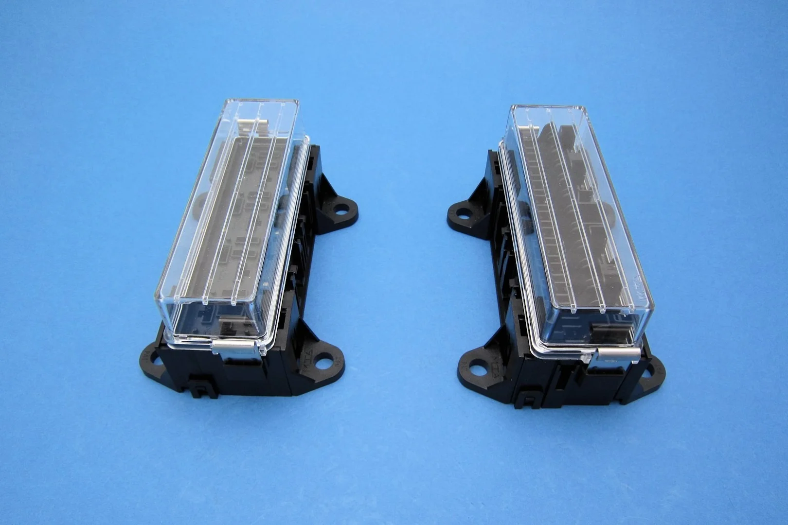 Relays > Relay Sockets & Boxes - Boîte de relais micro - Auto Electric ...